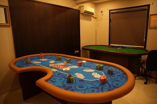 Casino dealing training